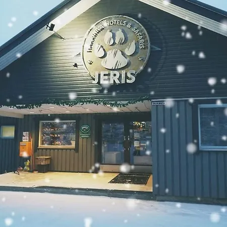 Jeris Lakeside Hotel 3*