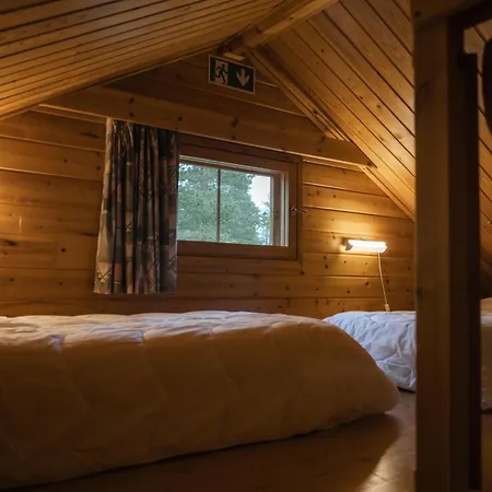 Jeris Lakeside Otel 3*